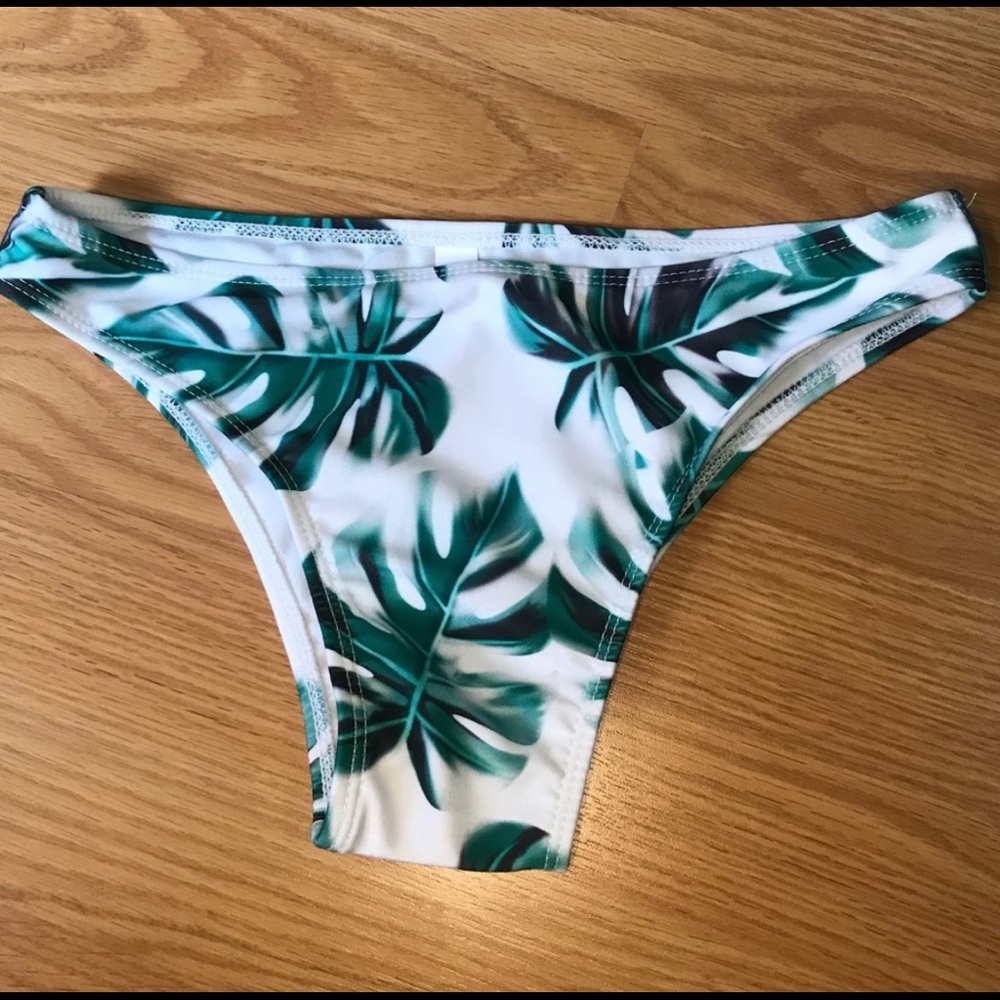 Tropical Print Swim Bottom